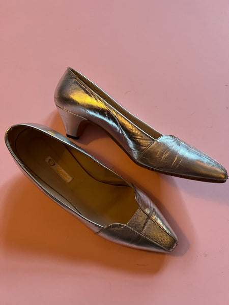 Silver leather Guċci Low heels 9